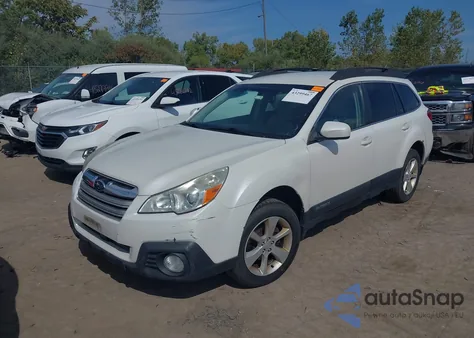 2013 Subaru Outback 2.5I Premium z USA, uszkodzony, nr VIN 4S4BRCCC0D3244981